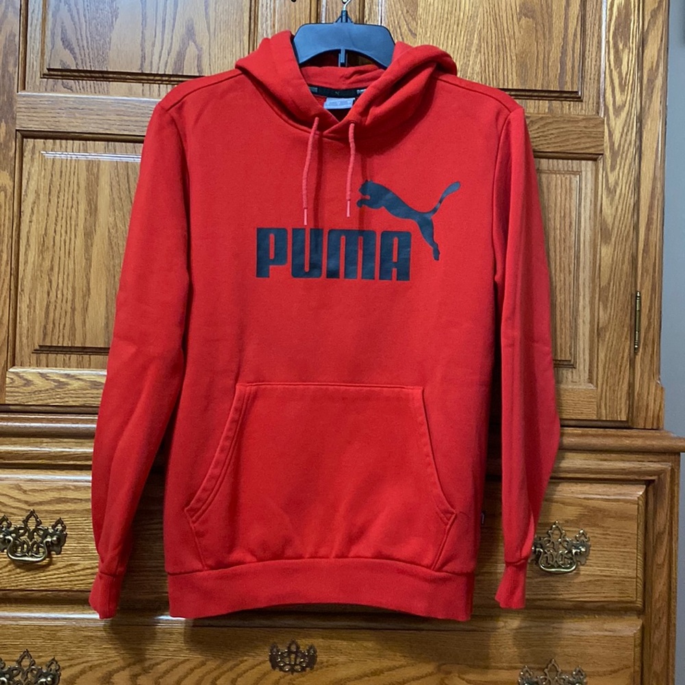 Men’s Puma hoodie